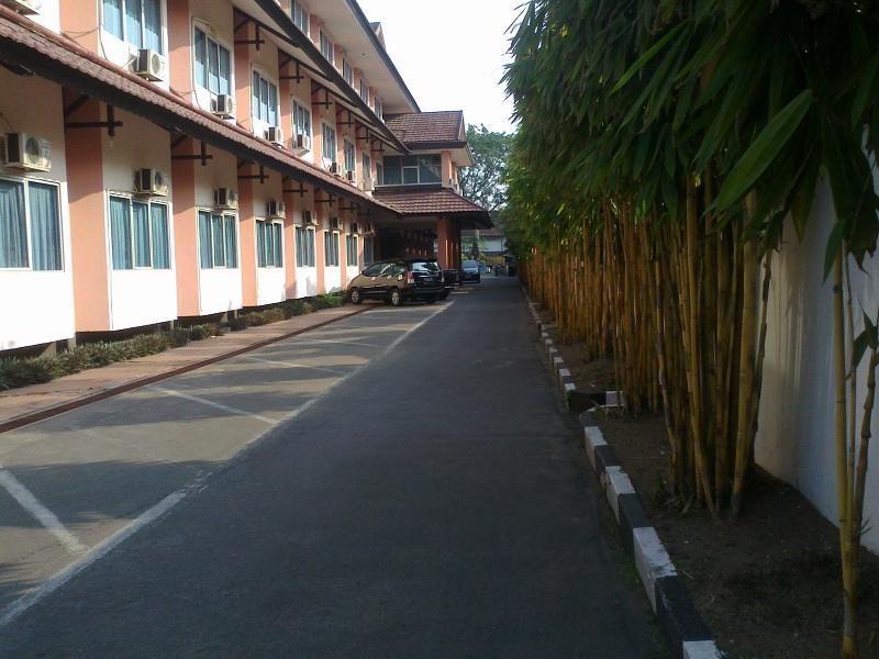 โรงแรมเมอร์ปาตี ปอนเตียนัค ภายนอก รูปภาพ
